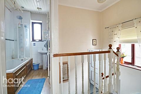 105 Mayfield Road, Dagenham, RM8 1XJ