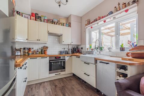 58 Dallinger Road, London, SE12 0TH