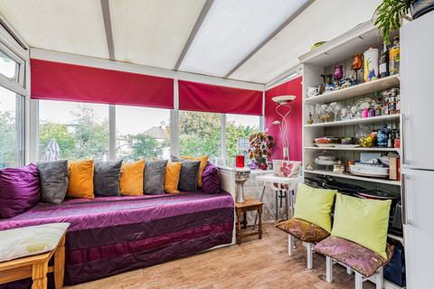 58 Dallinger Road, London, SE12 0TH