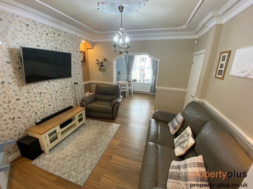 Jones Street, Clydach Vale Tonypandy 3 bed terraced house £115,000