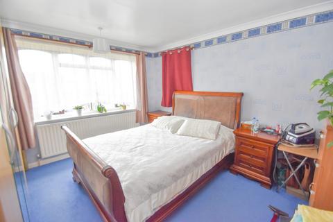 2 bedroom flat for sale, Park Avenue, Skegness, PE25