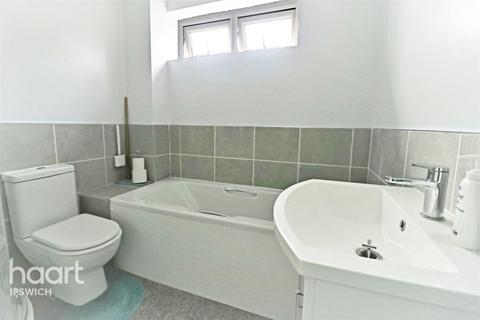1 Ramsey Close, Ipswich, IP2 9EA