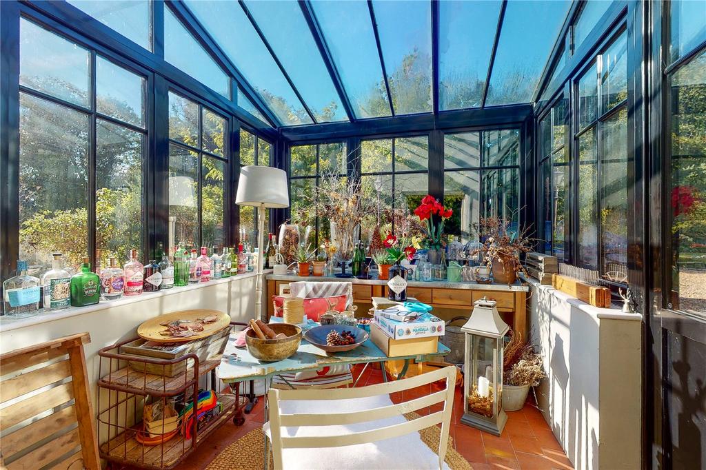 Sun Room /Hobby Room