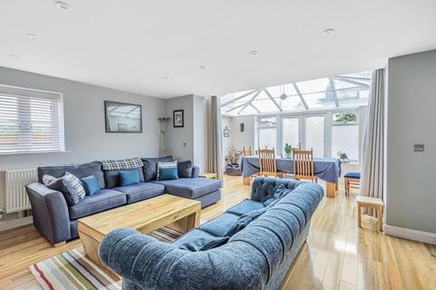 40 Addison Road, Chesham, HP5 2BD