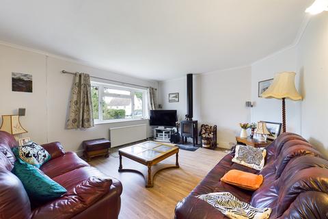 8 Lowfields, Little Eversden, Cambridge, CB23 1HJ