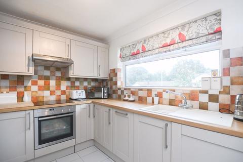 4 Kenilworth Close, St Margarets Bay, Dover, CT15 6BY