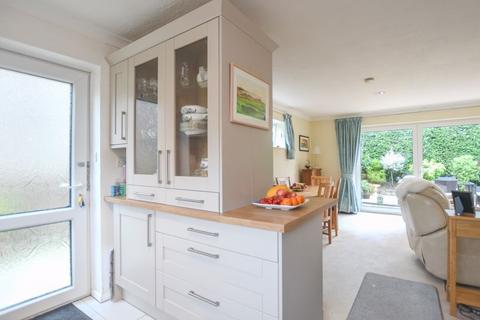 4 Kenilworth Close, St Margarets Bay, Dover, CT15 6BY