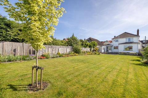 16 Ash Grove, Wells, BA5 2LX