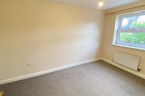 3 bedroom semi-detached house to rent, Lamplighters Walk, Trowbridge