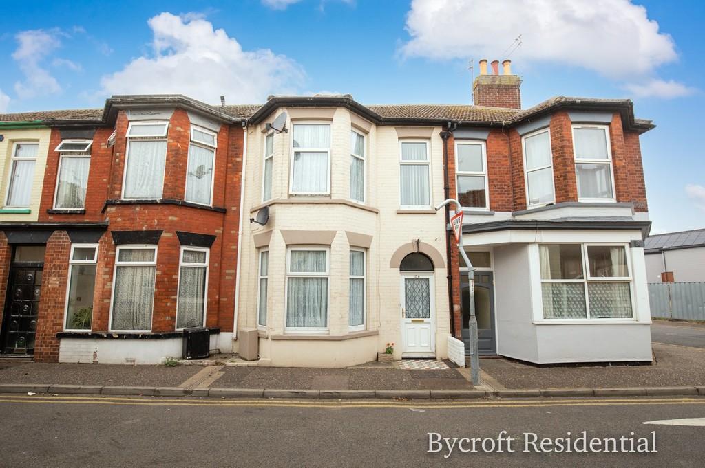 Saxon Road, Great Yarmouth 3 bed terraced house £160,000