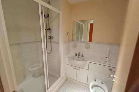 2 bedroom flat to rent, Boardwalk Place, Blackwall Basin, Canary Wharf, South Quay, London, E14 5SG