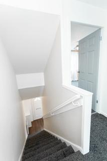 2 bedroom detached house to rent, Corsewall Street, Coatbridge, North Lanarkshire, ML5
