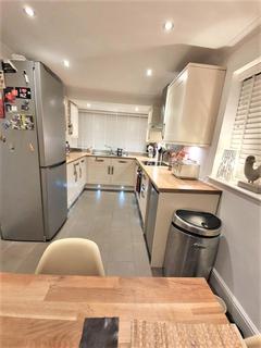 5 Dean Close, Windsor, SL4 4PL