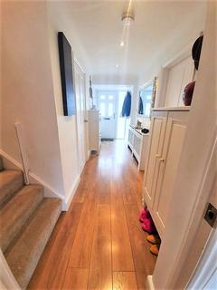 5 Dean Close, Windsor, SL4 4PL