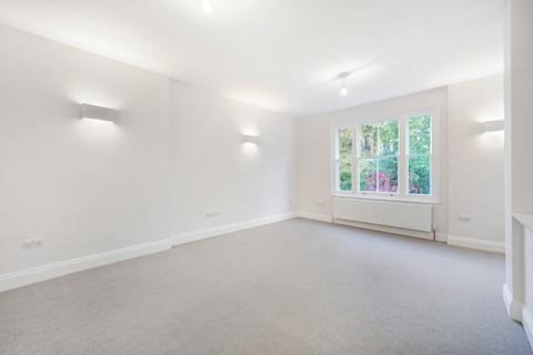 2 bedroom flat to rent, Lower Addison Gardens, London