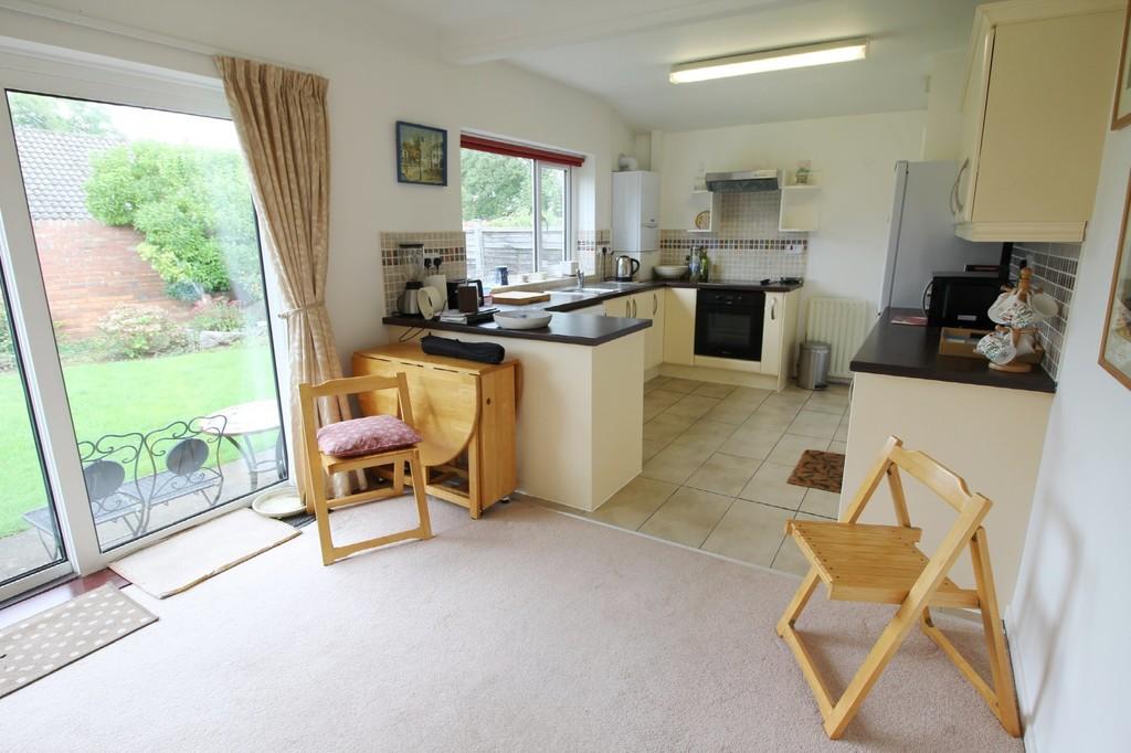 Bellencroft Gardens, Castlecroft 3 bed detached bungalow £330,000