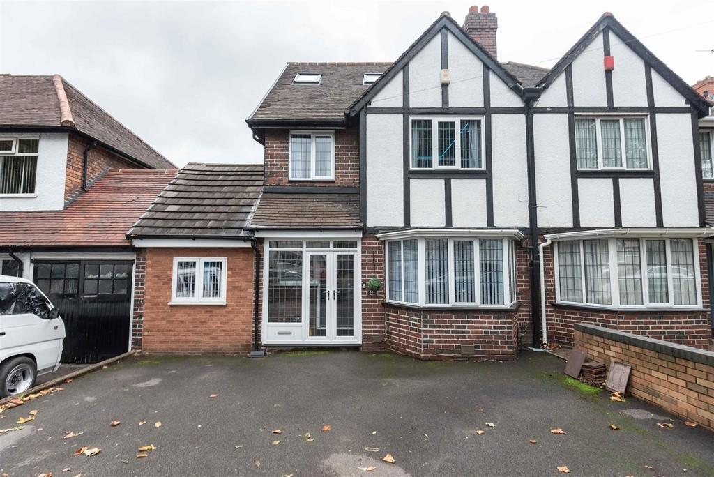 Holly Lane, Erdington 4 bed semidetached house £350,000