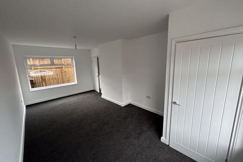 3 bedroom semi-detached house to rent - Fitzherbert Road, Stoke-On-Trent