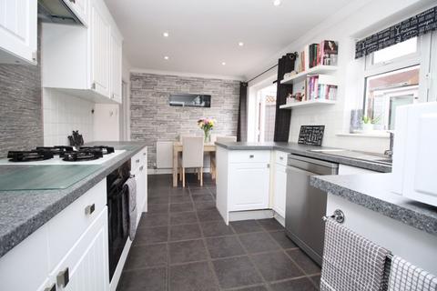 3 bedroom end of terrace house for sale, Woodstock Close, Southampton SO30