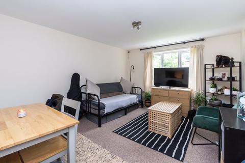 25 Clowser Close, Sutton, SM1 4TP