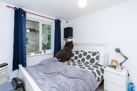25 Clowser Close, Sutton, SM1 4TP