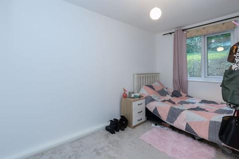 25 Clowser Close, Sutton, SM1 4TP