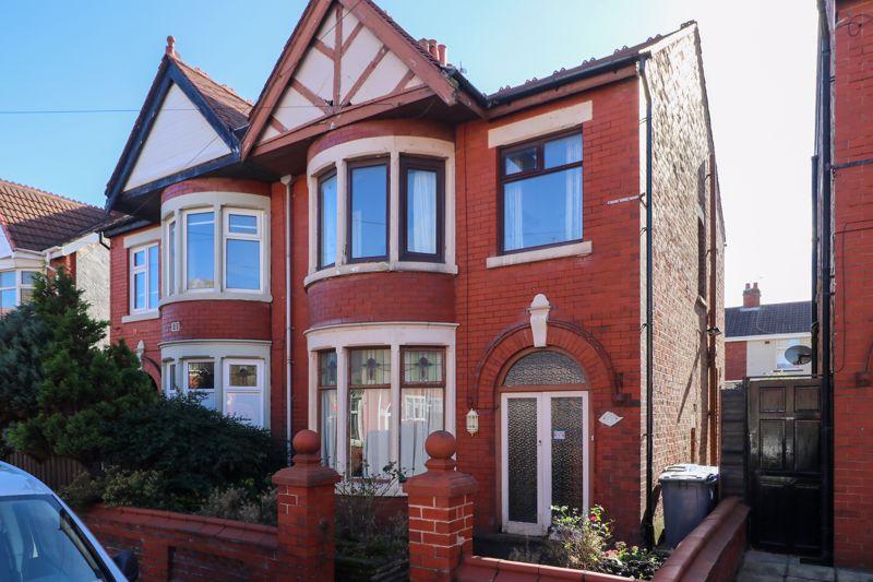 Kensington Road, Blackpool 3 bed semidetached house £120,000