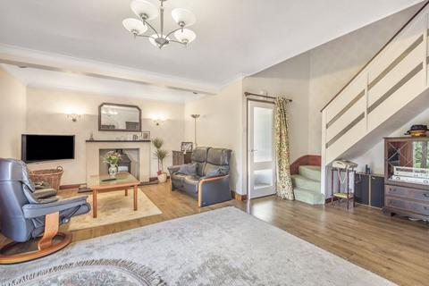 7 Yew Tree Drive, Caterham, CR3 6HA