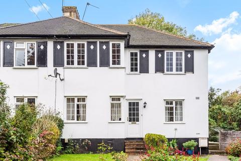 18b Abbey Road, South Croydon, CR2 8NG