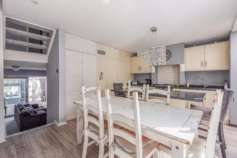 22 Matfield Close, Bromley, BR2 9DY