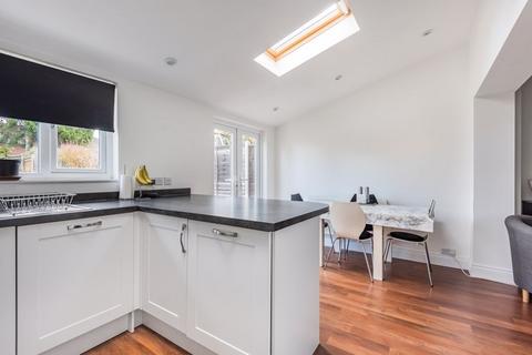 20 Benhurst Gardens, South Croydon, CR2 8NS