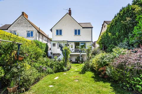 44 Reddown Road, Coulsdon, CR5 1AX