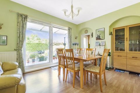 44 Reddown Road, Coulsdon, CR5 1AX