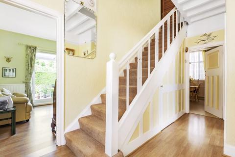 44 Reddown Road, Coulsdon, CR5 1AX