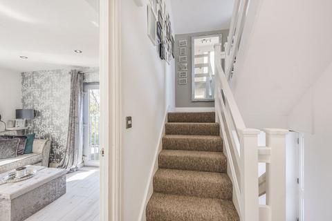 Flat 3, Graphic House Station Approach, Chipstead, Coulsdon, CR5 3TD