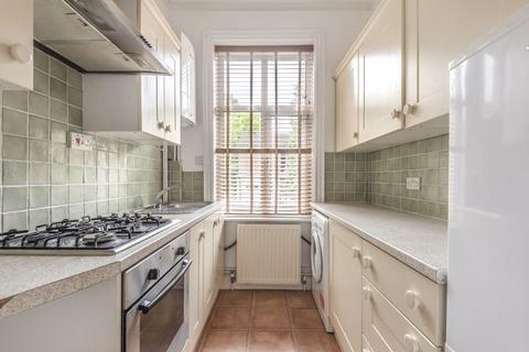 Flat 2, 101 Holmesdale Road, Reigate, RH2 0BT