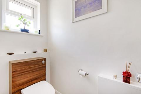 64 Whyteleafe Hill, Whyteleafe, CR3 0AB