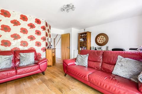 11 Chandos Gardens, Coulsdon, CR5 1HW