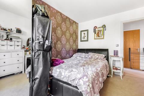 11 Chandos Gardens, Coulsdon, CR5 1HW