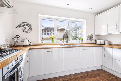 177 Banstead Road, Caterham, CR3 5QN