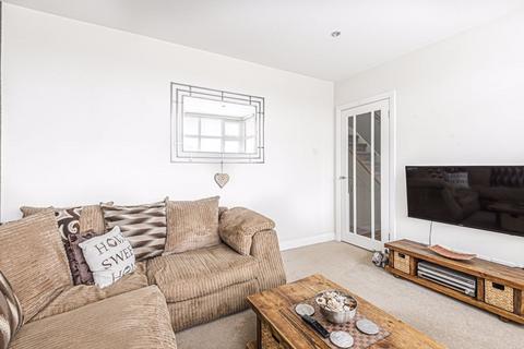 177 Banstead Road, Caterham, CR3 5QN