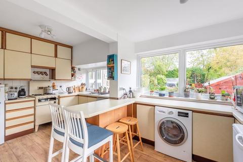 2 Whitethorn Avenue, Coulsdon, CR5 2PP