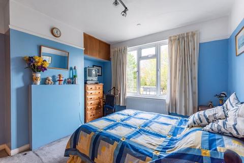 2 Whitethorn Avenue, Coulsdon, CR5 2PP