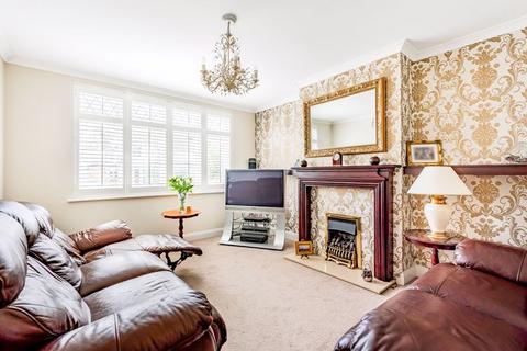 69 Rickman Hill, Coulsdon, CR5 3DT
