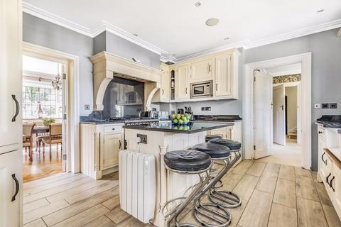 14 Briar Hill, Purley, CR8 3LE