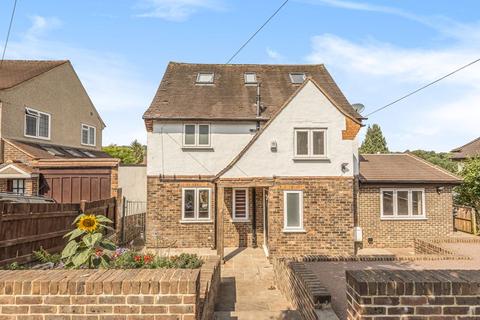 46 Fairdene Road, Coulsdon, CR5 1RE