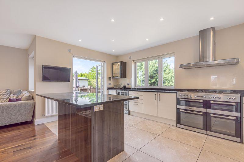 Kitchen (Island)