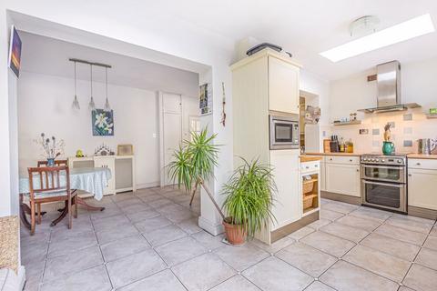 69 Avalon Road, Orpington, BR6 9AZ