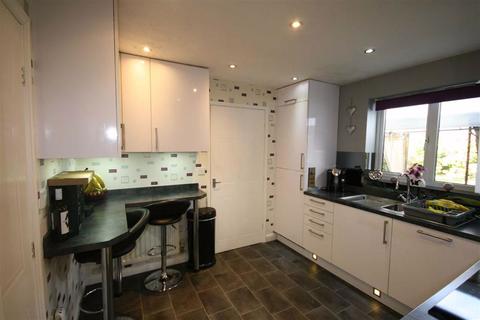 4 Leith Place, Oldham, OL8 3WG