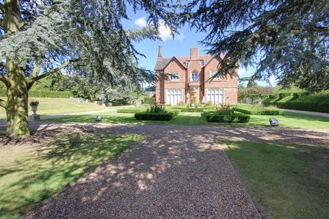 7, Bedwell Hall Bedwell Park, Essendon, Hatfield, AL9 6GJ